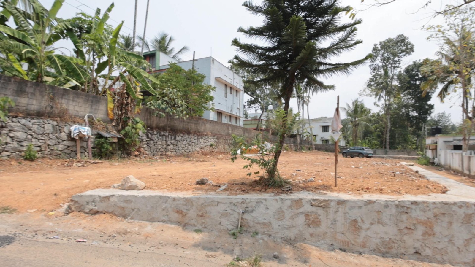 House Plots for Sale Near Peroorkada Vazhayila Junction – Main Road Frontage