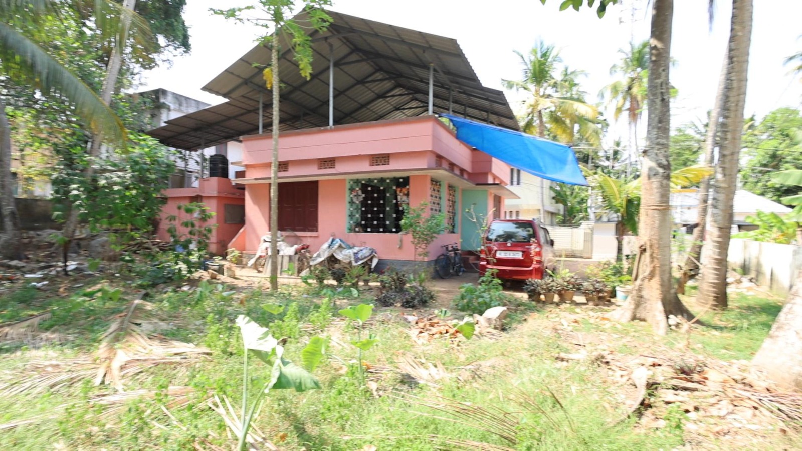 14 Cent Prime House Plot – Ulloor Akkulam Main Road Frontage