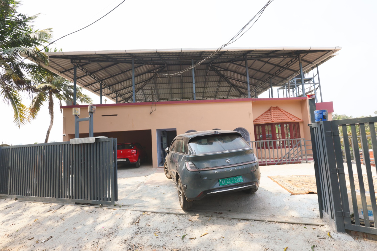 Spacious 3-Floor Building for Rent in Kesavadasapuram–Parottukonam