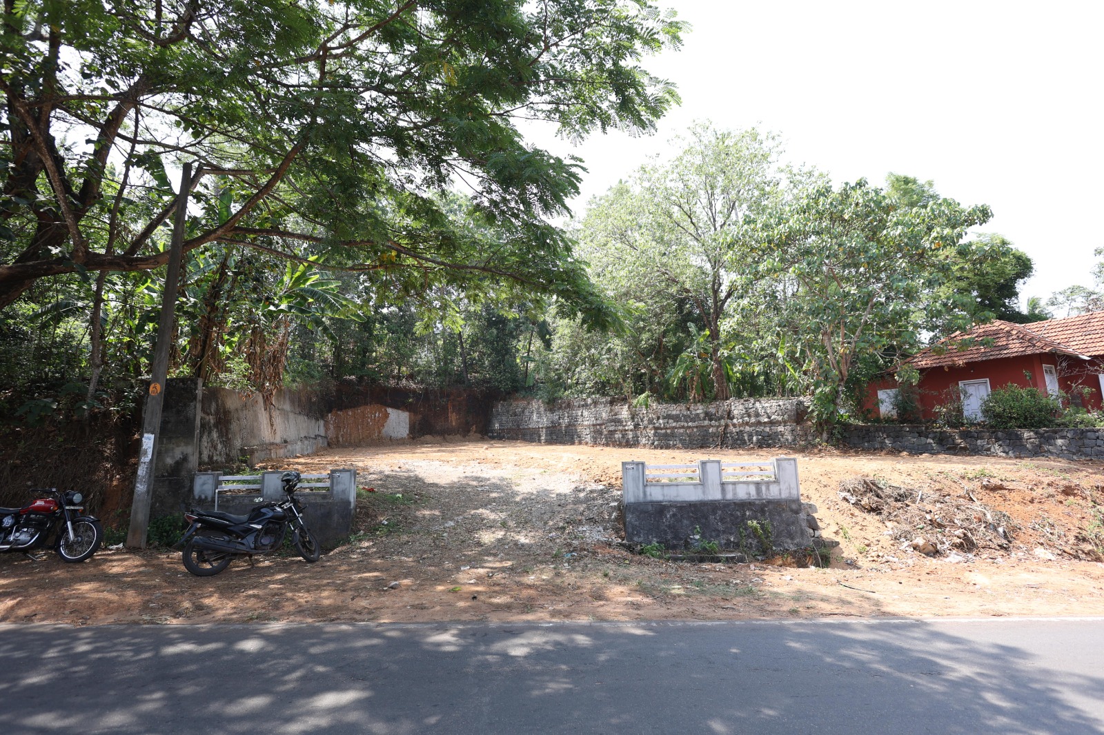 Prime Commercial Property for Sale – Kallambalam–Varkala Main Road Frontage