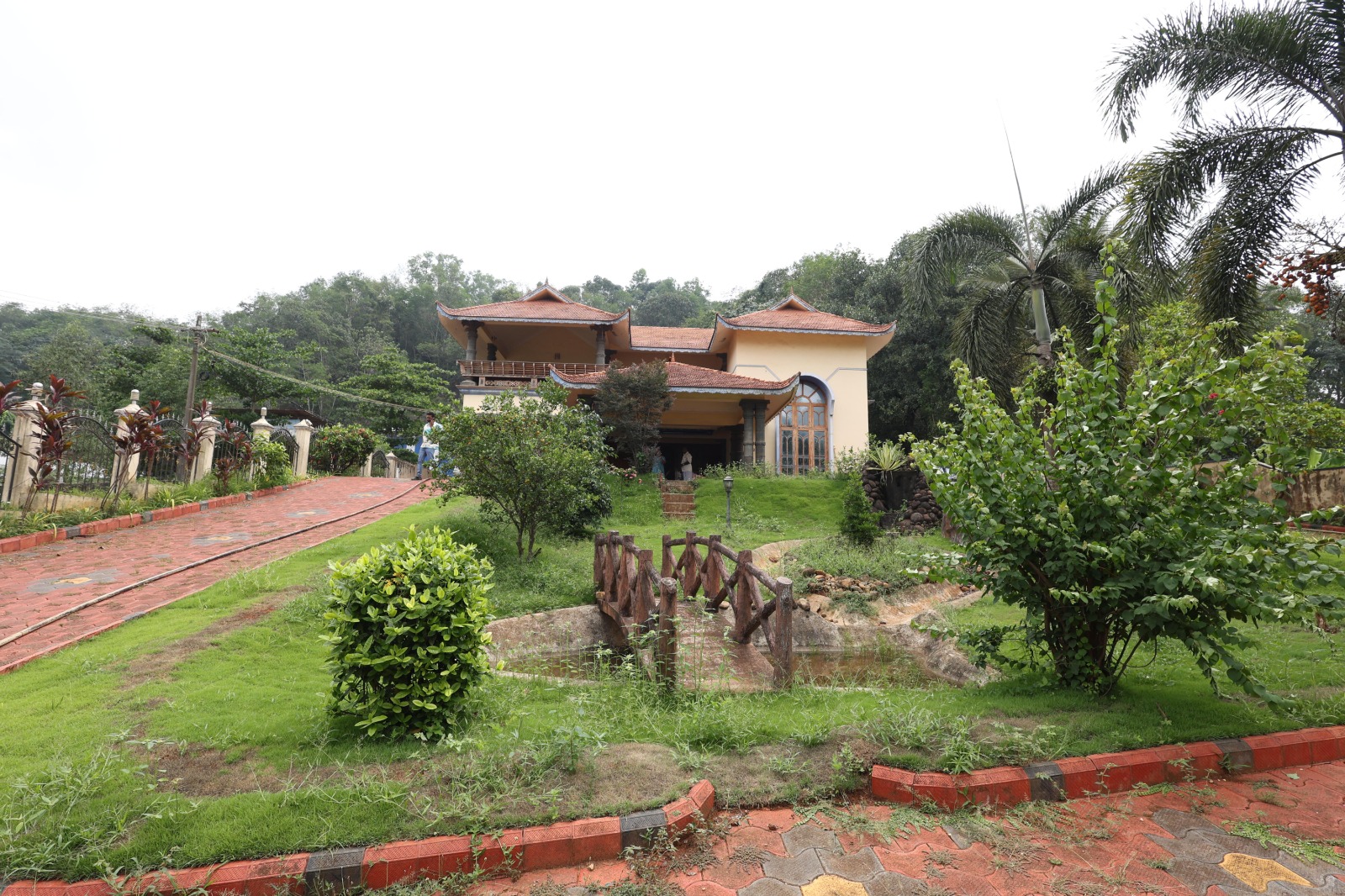 Luxury 5BHK Fully Furnished Mansion for Sale – 32 Cents | Panachamoodu