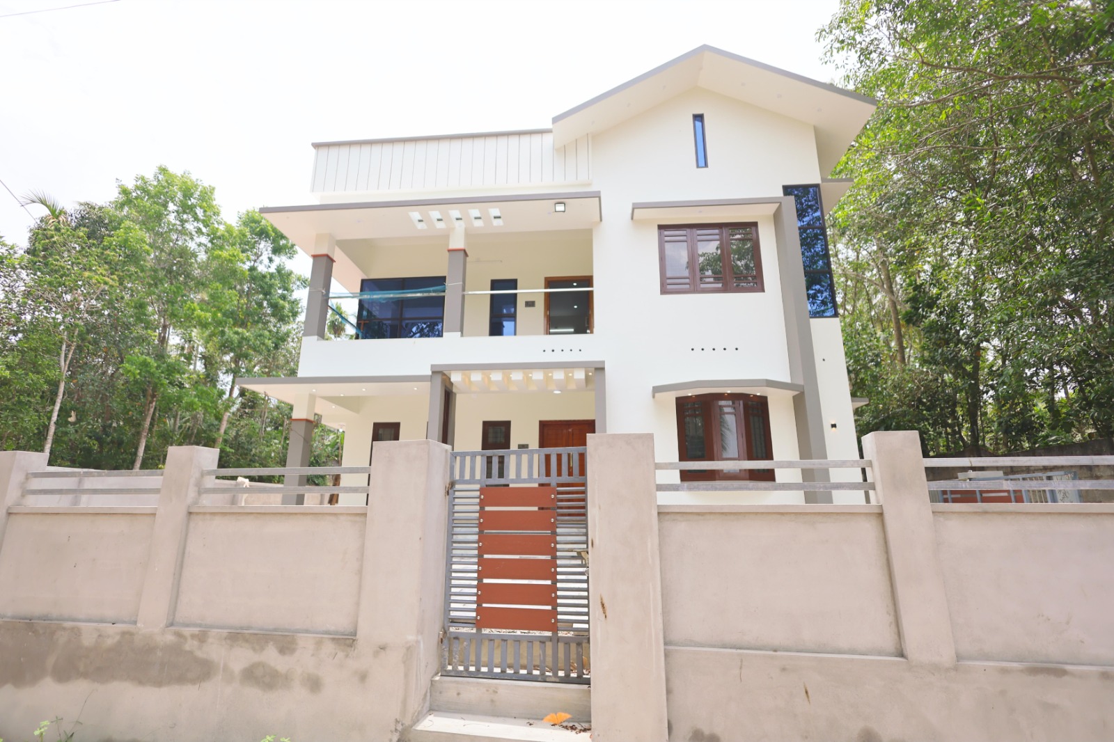 Modern 5BHK Family Home Near Technopark Phase 4 – Spacious Living on 7.5 Cents | Slightly Negotiable